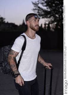 Arrival of Spain s players at Las Rozas. In this picture, Sergio Ramos. xJUANxAGUADOx 