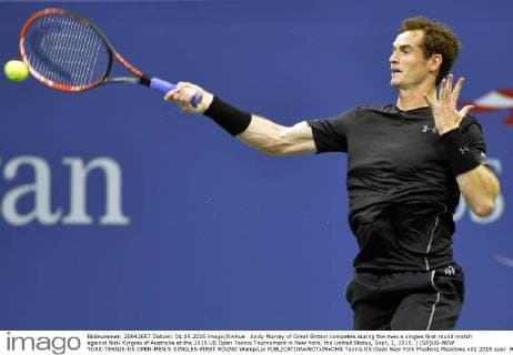 Andy Murray of Great Britain competes during the men s singles first round match against Nick Kyrgios of Australia at the 2015 US Open Tennis Tournament in New York, the United States, Sept. 1, 2015. ) (SP)US-NEW YORK-TENNIS-US OPEN-MEN S SINGLES-FIRST ROUND WangxLei 