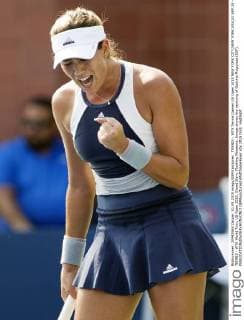 TENNIS - WTA Tennis Damen US Open 2015 NEW YORK CITY,NEW YORK,USA,01.SEP.15 - TENNIS - WTA World Tour, US Open 2015, Grand Slam, Flushing Meadows. Image shows the rejoicing of Garbine Muguruza (ESP). GEPAxpictures xMatthiasxHauer