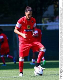 Aktuell Fußball, Training Nationalteam Österreich Wien 01.09.2015, Ernst Happel Stadion, Wien, AUT, UEFA EURO EM Europameisterschaft Fussball 2016 Qualifikation, Oesterreich vs Moldawien, Gruppe G, Training Oesterreich, im Bild Yasin Pehlivan (AUT) during a training session of Team Austria (AUT) in front of the UEFA European Championship EM Europameisterschaft Qualifier Match between Austria (AUT) and Moldova (MDA) at the Ernst Happel Stadion, Vienna, Austria on 2015 09 01. EX_PUC