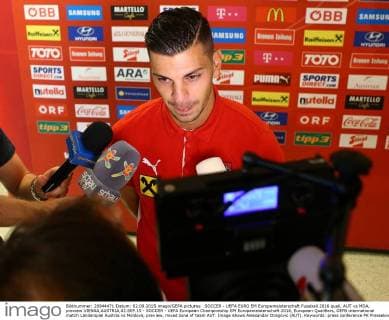 SOCCER - UEFA EURO EM Europameisterschaft Fussball 2016 quali, AUT vs MDA, preview VIENNA,AUSTRIA,02.SEP.15 - SOCCER - UEFA European Championship EM Europameisterschaft 2016, European Qualifiers, OEFB international match Länderspiel Austria vs Moldova, preview, mixed zone of team AUT. Image shows Aleksandar Dragovic (AUT). Keywords: press conference PK Pressekonferenz GEPAxpictures xChristianxOrt