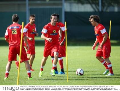 SOCCER - UEFA EURO EM Europameisterschaft Fussball 2016 quali, AUT vs MDA, preview VIENNA,AUSTRIA,02.SEP.15 - SOCCER - UEFA European Championship EM Europameisterschaft 2016, European Qualifiers, OEFB international match Länderspiel Austria vs Moldova, preview, training of team AUT. Image shows Martin Harnik, Christian Fuchs and Julian Baumgartlinger(AUT). GEPAxpictures xChristianxOrt