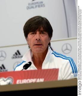 03.09.2015, xhbx, Fussball International, Deutsche Fussball Nationalmannschaft DFB Training und Pressekonferenz, v.l. Joachim Jogi Loew (Bundestrainer Deutsche Fussball Nationalmannschaft DFB)