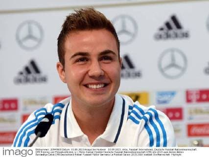 03.09.2015, xhbx, Fussball International, Deutsche Fussball Nationalmannschaft DFB Training und Pressekonferenz, v.l. Mario Goetze (Spieler Deutsche Fussball Nationalmannschaft DFB)