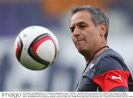 SOCCER - UEFA EURO EM Europameisterschaft Fussball 2016 quali, AUT vs MDA, preview VIENNA,AUSTRIA,03.SEP.15 - SOCCER - UEFA European Championship EM Europameisterschaft 2016, European Qualifiers, OEFB international match Länderspiel Austria vs Moldova, preview, training of team AUT. Image shows head coach Marcel Koller (AUT). GEPAxpictures xChristianxOrt