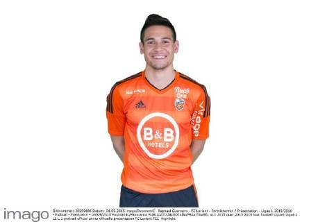 Raphael Guerreiro - FC Lorient - Porträttermin Präsentation - Ligue 1 2015 2016 - Fußball - Frankreich - 04 09 2015 Panoramic Panoramic 