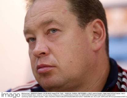 MOSCOW, RUSSIA. SEPTEMBER 4, 2015. Leonid Slutsky, head coach of the Russian men s national football team, looks on during a press conference PK Pressekonferenz ahead of a UEFA EURO EM Europameisterschaft Fussball 2016 qualifying match against Sweden. Valery Sharifulin TASS  TS00CFB0