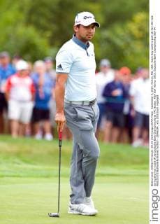 September 4, 2015; Norton, MA, USA; Jason Day waits to putt at the 10th hole during the first round of the Deutsche Bank Championship at TPC Boston. PGA Golf Herren 2015: Deutsche Bank Championship SEP 04 - ZUMAc04_