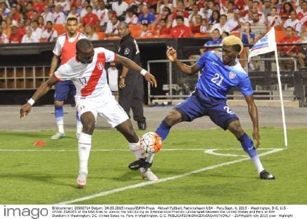 Aktuell Fußball, Nationalteam USA - Peru Sept. 4, 2015 - Washington, D.C, U.S - GYASI ZARDES of the USA tries to control the ball during an International Friendly Länderspiel between the United States and Peru at RFK Stadium in Washington, DC. United Sates vs. Peru in Washington, D.C. - ZUMAg196