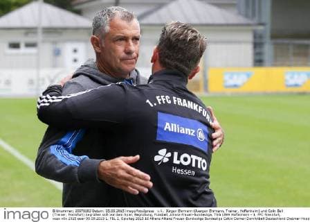 v.li.: Jürgen Ehrmann (Juergen Ehrmann, Trainer, Hoffenheim) und Colin Bell (Trainer, Frankfurt) begrüßen sich vor dem Spiel, Begrüßung, Fussball, Allianz Frauen-Bundesliga, TSG 1899 Hoffenheim - 1. FFC Frankfurt, xozx