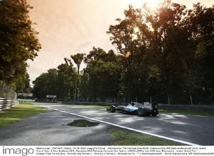 Motorsports: FIA Formula One World Championship WM Weltmeisterschaft 2015, Grand Prix of Italy, 6 Nico Rosberg (GER, Mercedes AMG Petronas Formula One Team), xHOCHxZWEIx