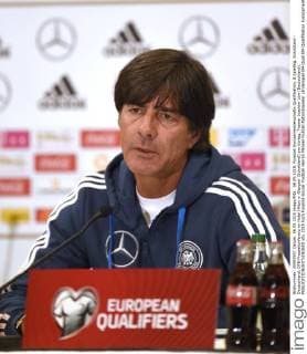 06.09.2015, Fussball Europameisterschafts-Qualifikation, 8.Spieltag, Schottland - Deutschland, DFB-Pressekonferenz im Hotel Hilton in Glasgow (Schottland) am Vortag. Trainer Joachim Löw (Deutschland). 