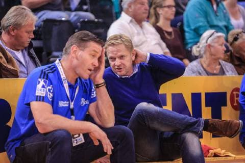 Flensburg, Flens Arena, Handball, 1. Bundesliga , Saison 2015 2016, SG Flensburg - Handewitt - THW Kiel, Trainer Alfred Gislason, Sportdirektor Thorsten Storm(THW)