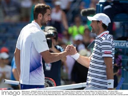 Jeremy Chardy gratuliert dem Sieger Marin Cilic (CRO) Tennis - US Open 2015 - Grand Slam ITF ATP Tennis Herren WTA Tennis Damen - Flushing Meadows - New York - New York - USA - 6 September 2015. Juergen Hasenkopf