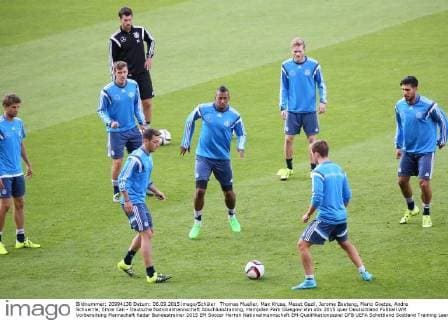 Thomas Mueller, Max Kruse, Mesut Oezil, Jerome Boateng, Mario Goetze, Andre Schuerrle, Emre Can - Deutsche Nationalmannschaft Abschlusstraining, Hampden Park Glasgow
