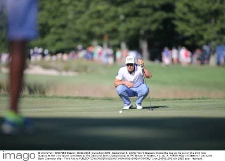 September 6, 2015: Henrik Stenson checks the line on his put on the 14th hole Sunday as the third round completes at The Deutsche Bank Championship at TPC Boston in Norton, MA. GOLF: SEP 06 PGA Golf Herren - Deutsche Bank Championship - Third Round Icon1509051601 EDITORIAL USE ONLY