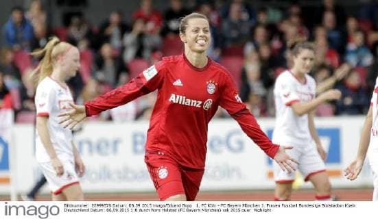 1. FC Köln - FC Bayern München 1. Frauen Fussball Bundesliga Südstadion Koeln Deutschland Datum: 06.09.2015 1:0 durch Nora Holstad (FC Bayern München)