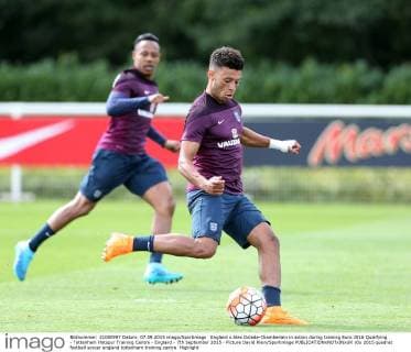 England s Alex Oxlade-Chamberlain in action during training Euro 2016 Qualifying - Tottenham Hotspur Training Centre - England - 7th September 2015 - Picture David Klein Sportimage EDITORIAL USE ONLY. No use with unauthorised audio, video, data, fixture lists, club league logos or live services. Online in-match use limited to 120 images, no video emulation. No use in betting, games or single club league player publications.