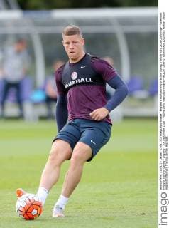 England s Ross Barkley in action during training Euro 2016 Qualifying - Tottenham Hotspur Training Centre - England - 7th September 2015 - Picture David Klein Sportimage EDITORIAL USE ONLY. No use with unauthorised audio, video, data, fixture lists, club league logos or live services. Online in-match use limited to 120 images, no video emulation. No use in betting, games or single club league player publications.