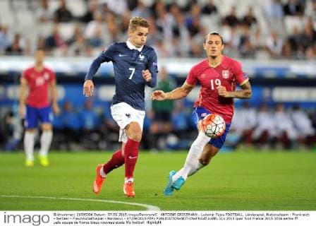 ANTOINE GRIEZMANN - Lubomir Fejsa FOOTBALL, Länderspiel, Nationalteam : Frankreich - Serbien - Freundschaftsspiel - Bordeaux - 07 09 2015 FEPx 