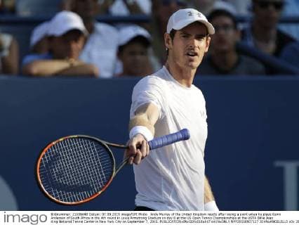 Andy Murray of the United Kingdom reacts after losing a point when he plays Kevin Anderson of South Africa in the 4th round in Louis Armstrong Stadium on day 8 at the US Open Tennis Championships at the USTA Billie Jean King National Tennis Center in New York City on September 7, 2015.  NYP20150907127 JOHNxANGELILLO