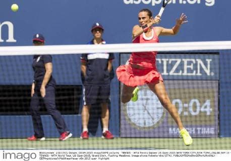 TENNIS - WTA Tennis Damen US Open 2015 NEW YORK CITY,NEW YORK,USA,08.SEP.15 - TENNIS - WTA World Tour, US Open 2015, Grand Slam, Flushing Meadows. Image shows Roberta Vinci (ITA). GEPAxpictures xMatthiasxHauer