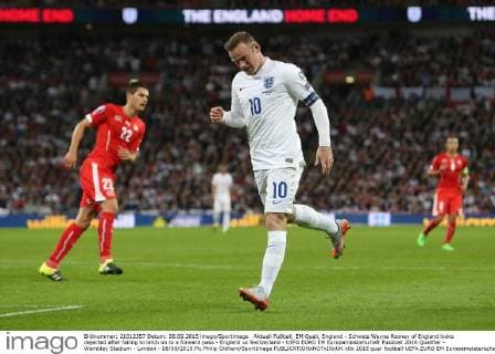 Aktuell Fußball, EM Quali, England - Schweiz Wayne Rooney of England looks dejected after failing to latch on to a forward pass - England vs Switzerland - UEFA EURO EM Europameisterschaft Fussball 2016 Qualifier - Wembley Stadium - London - 08 09 2015 Pic Philip Oldham SportImage EDITORIAL USE ONLY. No use with unauthorised audio, video, data, fixture lists, club league logos or live services. Online in-match use limited to 120 images, no video emulation. No use in betting, games or single club league player publications.