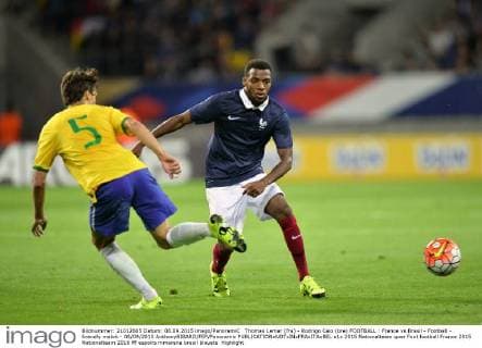 Thomas Lemar (fra) - Rodrigo Caio (bre) FOOTBALL : France vs Brasil - Football - firendly match - 08 09 2015 AnthonyBIBARD FEP Panoramic 
