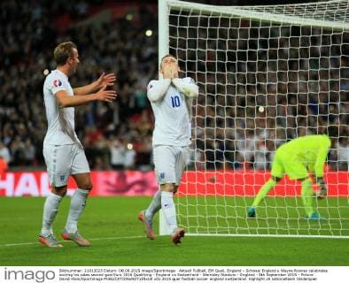 Aktuell Fußball, EM Quali, England - Schweiz England s Wayne Rooney celebrates scoring his sides second goal Euro 2016 Qualifying - England vs Switzerland - Wembley Stadium - England - 8th September 2015 - Picture David Klein Sportimage EDITORIAL USE ONLY. No use with unauthorised audio, video, data, fixture lists, club league logos or live services. Online in-match use limited to 120 images, no video emulation. No use in betting, games or single club league player publications.