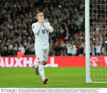 Aktuell Fußball, EM Quali, England - Schweiz England s Wayne Rooney celebrates scoring his sides second goal Euro 2016 Qualifying - England vs Switzerland - Wembley Stadium - England - 8th September 2015 - Picture David Klein Sportimage EDITORIAL USE ONLY. No use with unauthorised audio, video, data, fixture lists, club league logos or live services. Online in-match use limited to 120 images, no video emulation. No use in betting, games or single club league player publications.