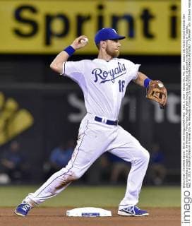 Sept. 8, 2015 - Kansas City, MO, USA - Kansas City Royals second baseman Ben Zobrist finishes a double play on the Minnesota Twins Trevor Plouffe after forcing out Joe Mauer at second in the sixth inning on Tuesday, Sept. 8, 2015, at Kauffman Stadium in Kansas City, Mo. Minnesota at Kansas City - ZUMAm67_