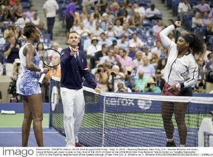 Sept. 8, 2015 - Flushing Meadows, New York, U.S - Serena Williams and sister, Venus Williams get ready to play on Day Nine of the 2015 US Open at the USTA Billie Jean King National Tennis Center on Tuesday September 8, 2015 in the Flushing neighborhood of the Queens borough of New York City. S. Williams vs. V. Williams - ZUMAp124