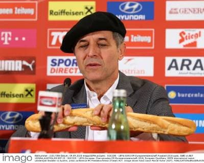 SOCCER - UEFA EURO EM Europameisterschaft Fussball 2016 quali, SWE vs AUT VIENNA,AUSTRIA,09.SEP.15 - SOCCER - UEFA European Championship EM Europameisterschaft 2016, European Qualifiers, OEFB international match Länderspiel Sweden vs Austria, press conference PK Pressekonferenz of team AUT. Image shows head coach Marcel Koller (AUT). GEPAxpictures xChristianxOrt