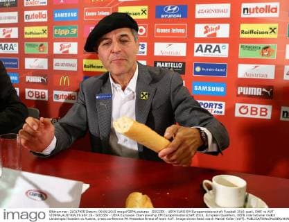 SOCCER - UEFA EURO EM Europameisterschaft Fussball 2016 quali, SWE vs AUT VIENNA,AUSTRIA,09.SEP.15 - SOCCER - UEFA European Championship EM Europameisterschaft 2016, European Qualifiers, OEFB international match Länderspiel Sweden vs Austria, press conference PK Pressekonferenz of team AUT. Image shows head coach Marcel Koller (AUT). GEPAxpictures xChristianxOrt