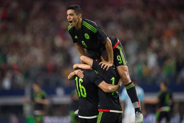 Festejo de Hector Herrera de Mexico 0-2. - Freundschaftsspiel Argentinien vs. Mexiko. Dallas