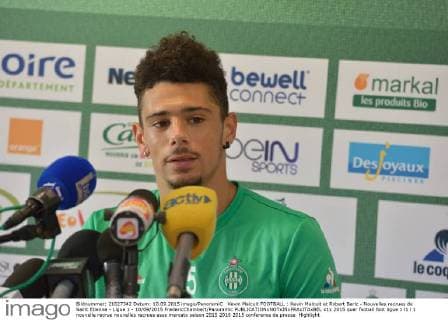 Kevin Malcuit FOOTBALL : Kevin Malcuit et Robert Beric - Nouvelles recrues de Saint Etienne - Ligue 1 - 10 09 2015 FredericChambert Panoramic 