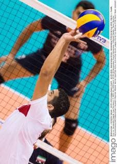 10.09.2015, Hamamatsu Arena, Hamamatsu FIVB World Cup 2015, Site B, 1. Runde, Iran vs. Venezuela Zuspiel Jose Carrasco ( 9 VEN)