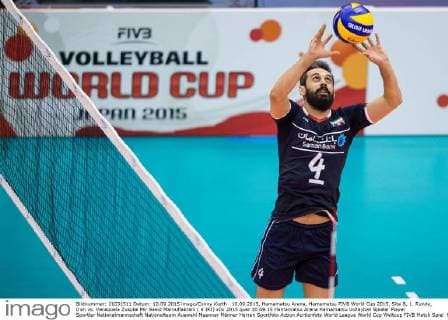 10.09.2015, Hamamatsu Arena, Hamamatsu FIVB World Cup 2015, Site B, 1. Runde, Iran vs. Venezuela Zuspiel Mir Saeid Marouflakrani ( 4 IRI)