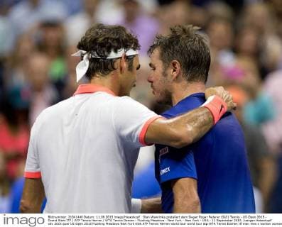 Stan Wawrinka gratuliert dem Sieger Roger Federer (SUI) Tennis - US Open 2015 - Grand Slam ITF ATP Tennis Herren WTA Tennis Damen - Flushing Meadows - New York - New York - USA - 11 September 2015. Juergen Hasenkopf