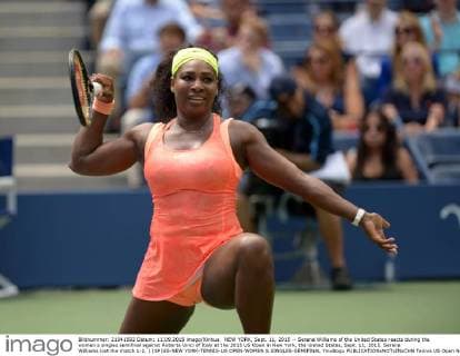 NEW YORK, Sept. 11, 2015 -- Serena Williams of the United States reacts during the women s singles semifinal against Roberta Vinci of Italy at the 2015 US Open in New York, the United States, Sept. 11, 2015. Serena Williams lost the match 1-2. ) (SP)US-NEW YORK-TENNIS-US OPEN-WOMEN S SINGLES-SEMIFINAL YinxBogu 