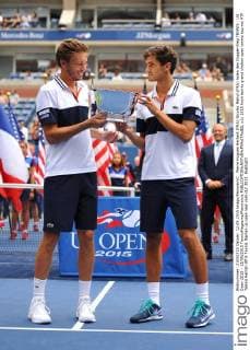 Pierre Hugues Herbert (FRA) Nicolas Mahut (FRA) holen den Doppel-Sieg TENNIS : US Open 2015 - 12 09 2015 TennisMagazine Panoramic 