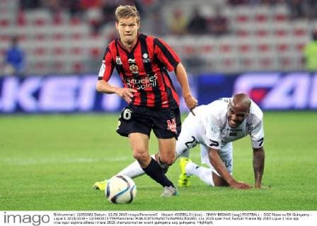 Vincent KOZIELLO (nice) - JIMMY BRIAND (eag) FOOTBALL : OGC Nizza vs EA Guingamp - Ligue 1 2015 2016 - 12 09 2015 FEP Panoramic 