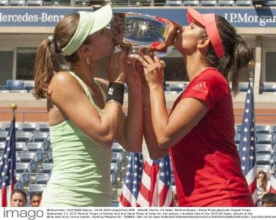Aktuell Tennis, US Open, Martina Hingis Sania Mirza gewinnen Doppel Finale September 13, 2015 Martina Hingis of Swtizerland and Sania Mirza of India win the women s doubles title at the 2015 US Open, played at the Billie Jean King Tennis Center, Flushing Meadow NY. TENNIS: SEP 13 US Open Icon250150913043 EDITORIAL USE ONLY