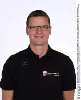 Aktuell Volleyball, 1. BL, Fotoshooting TV Rottenburg Volleyball 1. Bundesliga Saison 2015 2016 Fotoshooting beim TV Rottenburg 07.09.2015 Co-Trainer Karsten Haug 