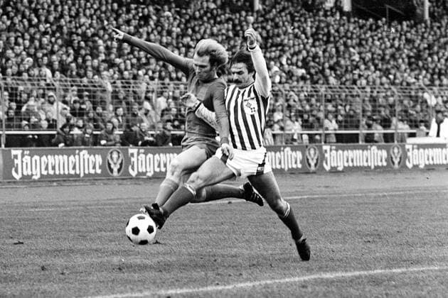 Uli Hoeneß (FC Bayern München) gegen Dieter Zembski (SV Werder Bremen)