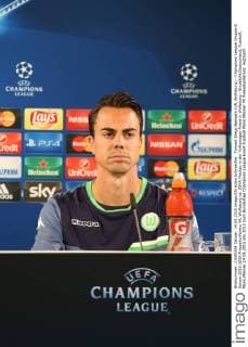 Torwart Diego Benaglio (VfL Wolfsburg) - Champions League Gruppe B Saison 2015-2016 Pressekonferenz VfL Wolfsburg vs. ZSKA Moskau in der Volkswagen Arena in Wolfsburg - Einzelbild,Deutschland, Fussball, Mann,Männer,14.09.2015