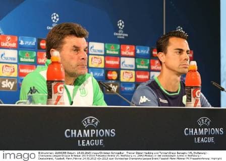 Trainer Dieter Hecking und Torwart Diego Benaglio (VfL Wolfsburg) - Champions League Gruppe B Saison 2015-2016 Pressekonferenz VfL Wolfsburg vs. ZSKA Moskau in der Volkswagen Arena in Wolfsburg - Deutschland, Fussball, Mann,Männer,14.09.2015