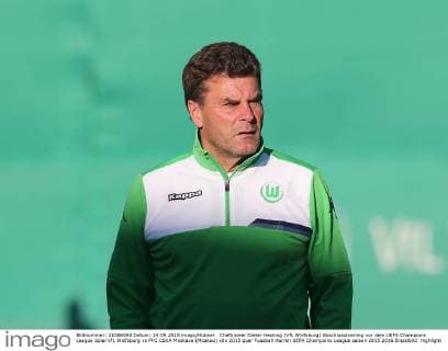 Cheftrainer Dieter Hecking (VfL Wolfsburg) Abschlusstraining vor dem UEFA Champions League Spiel VfL Wolfsburg vs PFC CSKA Moskava (Moskau)