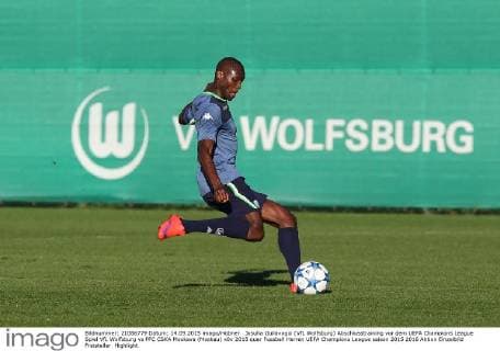 Josuha Guilavogui (VfL Wolfsburg) Abschlusstraining vor dem UEFA Champions League Spiel VfL Wolfsburg vs PFC CSKA Moskava (Moskau)