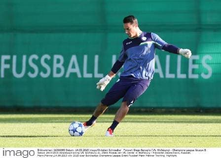 Torwart Diego Benaglio (VfL Wolfsburg) - Champions League Gruppe B Saison 2015-2016 Abschlusstraining VfL Wolfsburg vs. ZSKA Moskau am VfL Center in Wolfsburg - Freisteller,Deutschland, Fussball, Mann,Männer,14.09.2015